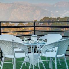 The Mountain Peak I Guaranteed Best Price I Vacations I Family Events I Pet friendly & Serviced Apts I Kasauli By Exotic Stays