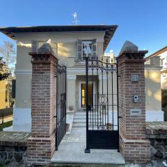 VILLA LINA - sky earth liberty villa - 5 min from tube