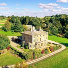 Hopton Court Apartment