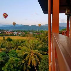 PT Homestay VangVieng
