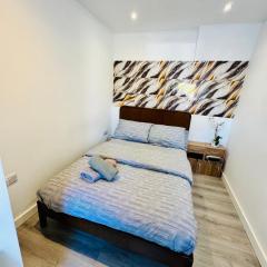 Enjoy the comfort at self-contained studio with free Parking - near Luton airport