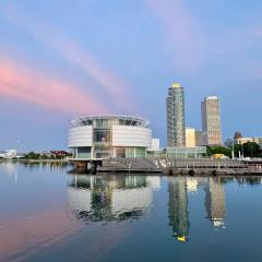 The Milwaukee lakefront experience!
