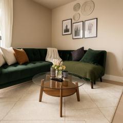 Luxury Birmingham Apartment - Parking