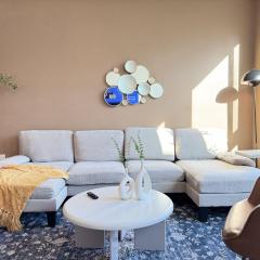 New Oasis Near Disneyland Pool Gym Free Parking