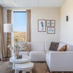 Apartment with a balcony and dune views