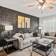 Bubbly Chateau in Park Circle