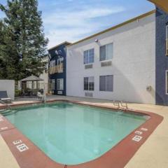 Best Western Plus Twin View Inn and Suites
