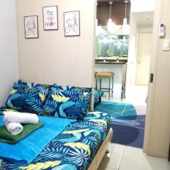 Zyniels Place at Sea Residences