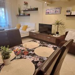 Szandi Belvárosi Apartman