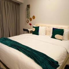 The Cozy Have-King Bed Suites Pacific Tower