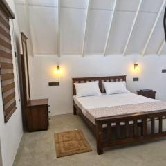 Pearl Crown Paradise room to rent Negombo