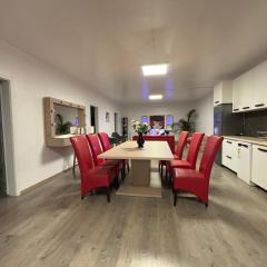 Bob Residence- Chic Penthouse