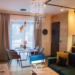 ENJOYHARRACHOV - Atraktivní slunný klimatizovaný apartmán 24 v centru Harrachova se saunou, parkováním, Wifi-WLAN, SAT, herní konzolí, Netflix zdarma a možností dobíjení auta jen 150m od lanovky
