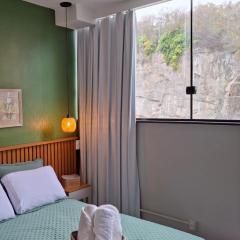 Comfortable accommodation in the center of Niterói in front of park