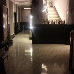 Host-Gram Hotel & Suites Downtown