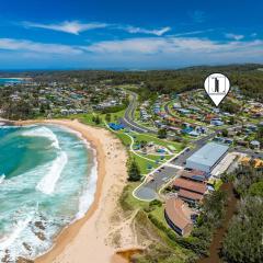 Hamptons Hideaway Walk to Beach & WiFi