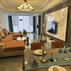 Xiaowo SmileNest Downtown Scenic Spot Ticket Service Close to Tianmen Mountain Scenic Area Ideal for Couples, Families and Group Bookings