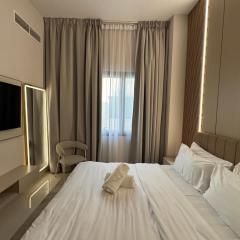 Signature Grand Studio Apartment