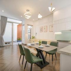 The Lantern Nest Hanoi-Boutique Stay with Coffee 24-7-Near Street Food