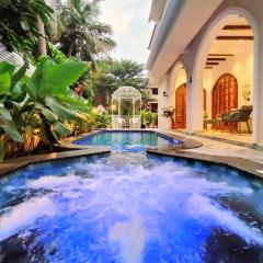 Villa Laz, Parra close to calangute- Pool,Jacuzzi,Cook