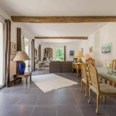 Architect house near Rambouillet Paris