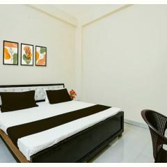 Hotel Mahaleshwari Palace Near Laxmi Temple