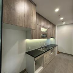 H-Vista Suites - The Wisteria