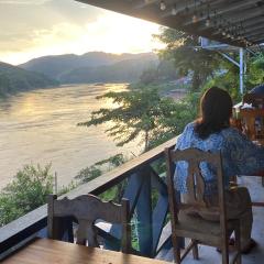 Mekong Backpackers