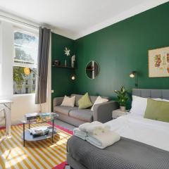 Modern Boutique Studio - HYDE PARK