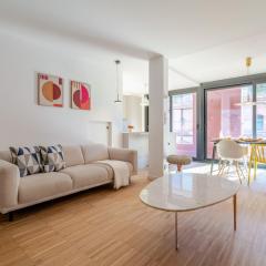 Stylish Open-Plan Flat with Swimming Pool by HostWise