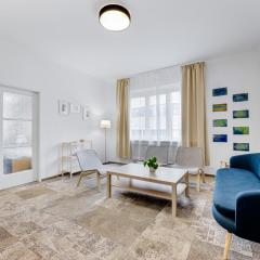 Princ next to President Palace