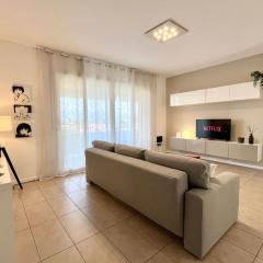 Trilocale con Terrazza tra Lecco, Milano e Como