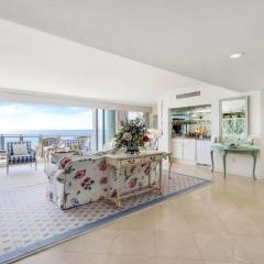 Modern Coastal Living In Pelican Bay