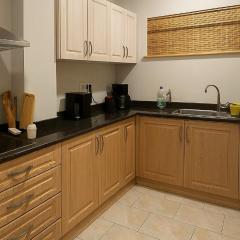 cozy Apartment at Fenessi, Westlands Nairobi