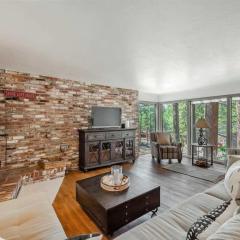 Sunny Lakeview Retreat - Private Beach Access