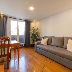 Cozy Bica Flat with Balcony