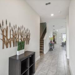 Family Getaway near Disney with Private Pool