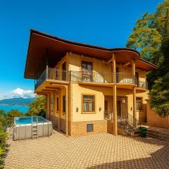 Deluxe Villa with Mountain and Sea View
