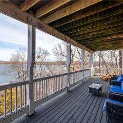 Lakeside Retreat - Large Deck & Game Room with Views