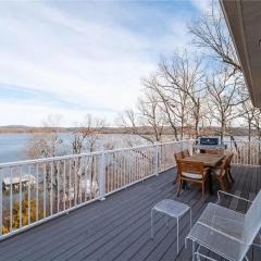 Lakeside Retreat - Large Deck & Game Room with Views
