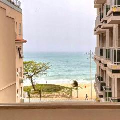 Vista mar e ao lado da praia de Ipanema.