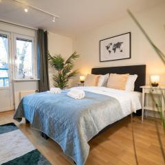 Earth-Toned Studio, Near Haga & Järntorget