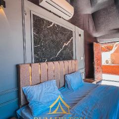 RUM HiLTON lUXURY CAMP