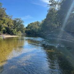 Illinois Riverside Glamping Oasis at Flint Ridge