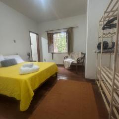 Charming Colonial Countryside Home with Wifi