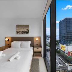 Modern Downtown Studio with city views