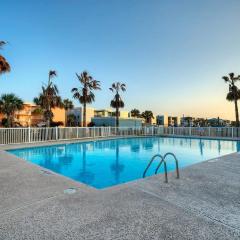 Gulf Views Pools Tennis Pickleball Beach Access Awesome Beachfront by AvantStay