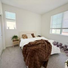 三楼两房两卫近市中心交通便利步行可达商圈适合家庭