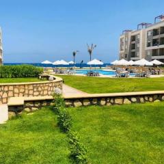 Long Island Resort -C05 - Family only