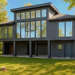 3-bedroom Englewood Lakefront Main House